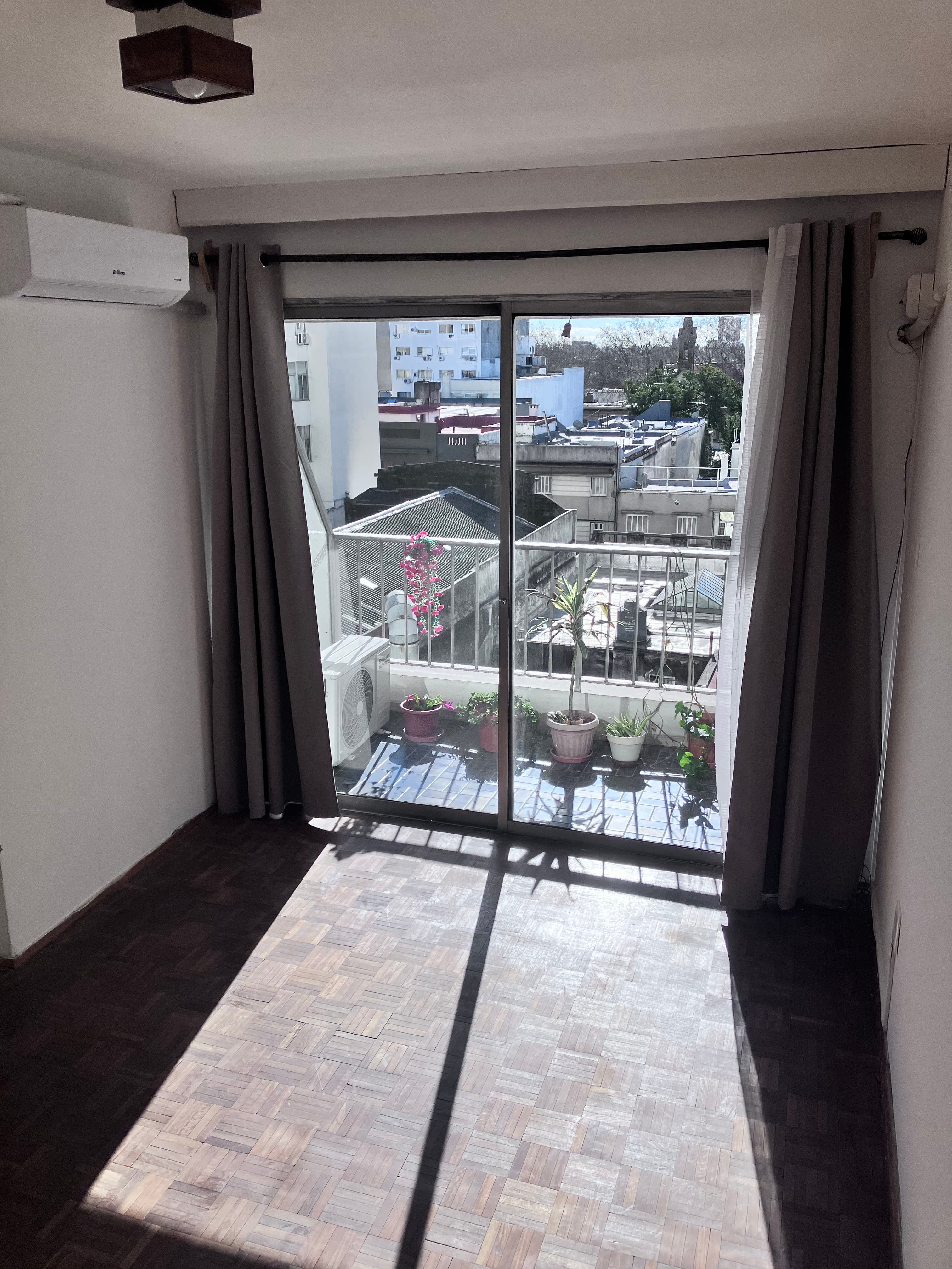 Oficina 50m2 , T Narvaja y 18. Calefacción